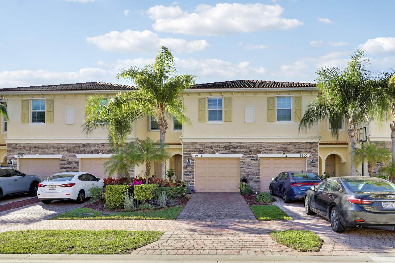 9504 Merlin Court - Photo 1