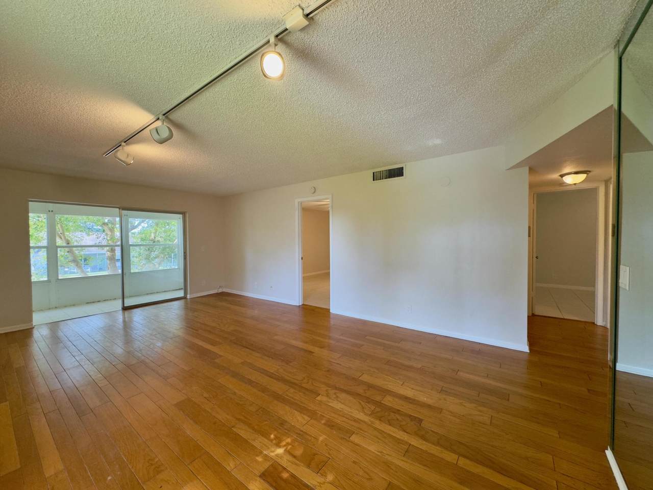 2800 Fiore Way - Photo 1