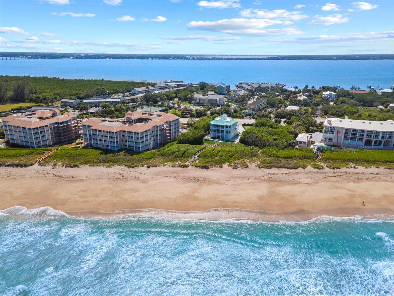 https://bt-photos.global.ssl.fastly.net/beaches/1280_boomver_1_R11161002-2.jpg