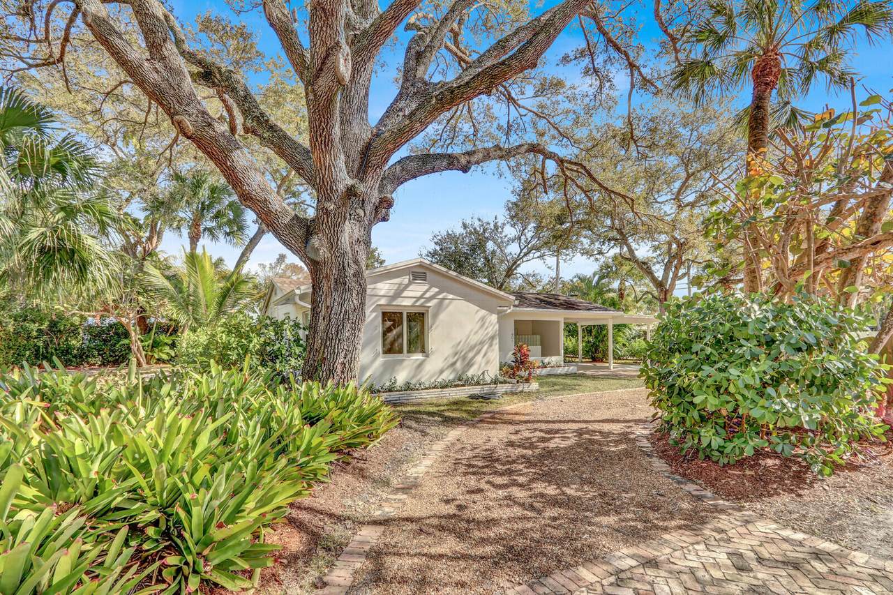 601 Paulina Road - Photo 1