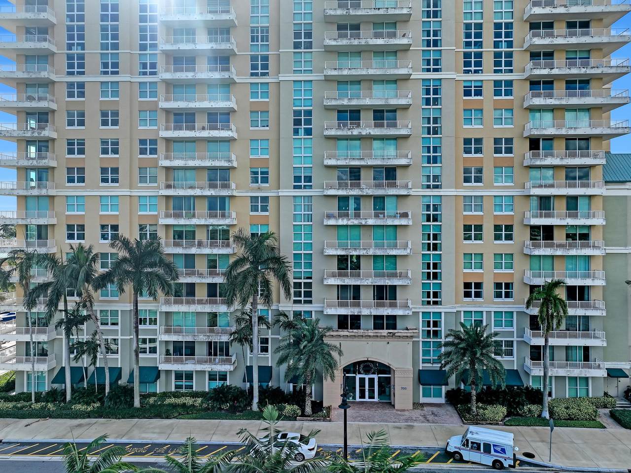 https://bt-photos.global.ssl.fastly.net/beaches/1280_boomver_1_R11161340-2.jpg