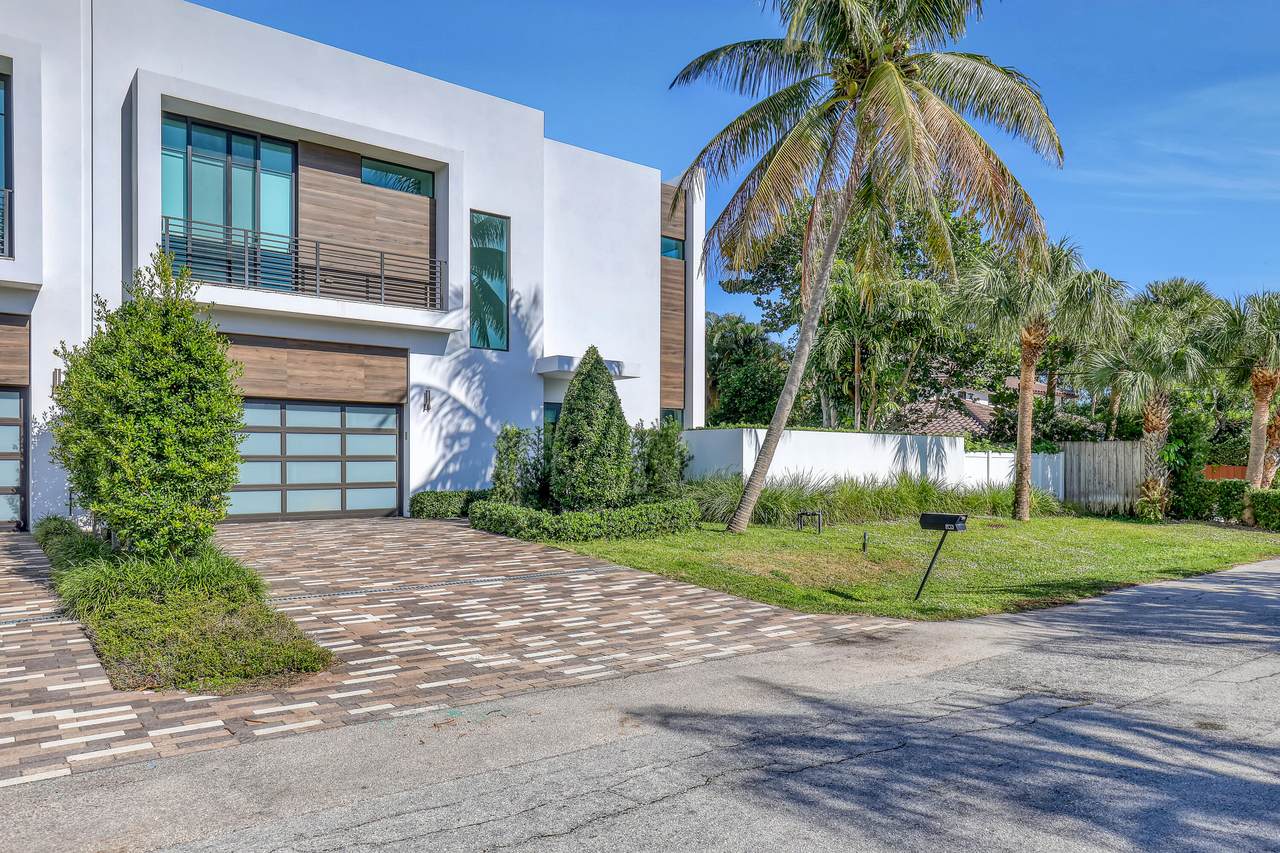703 5th Street - Photo 1