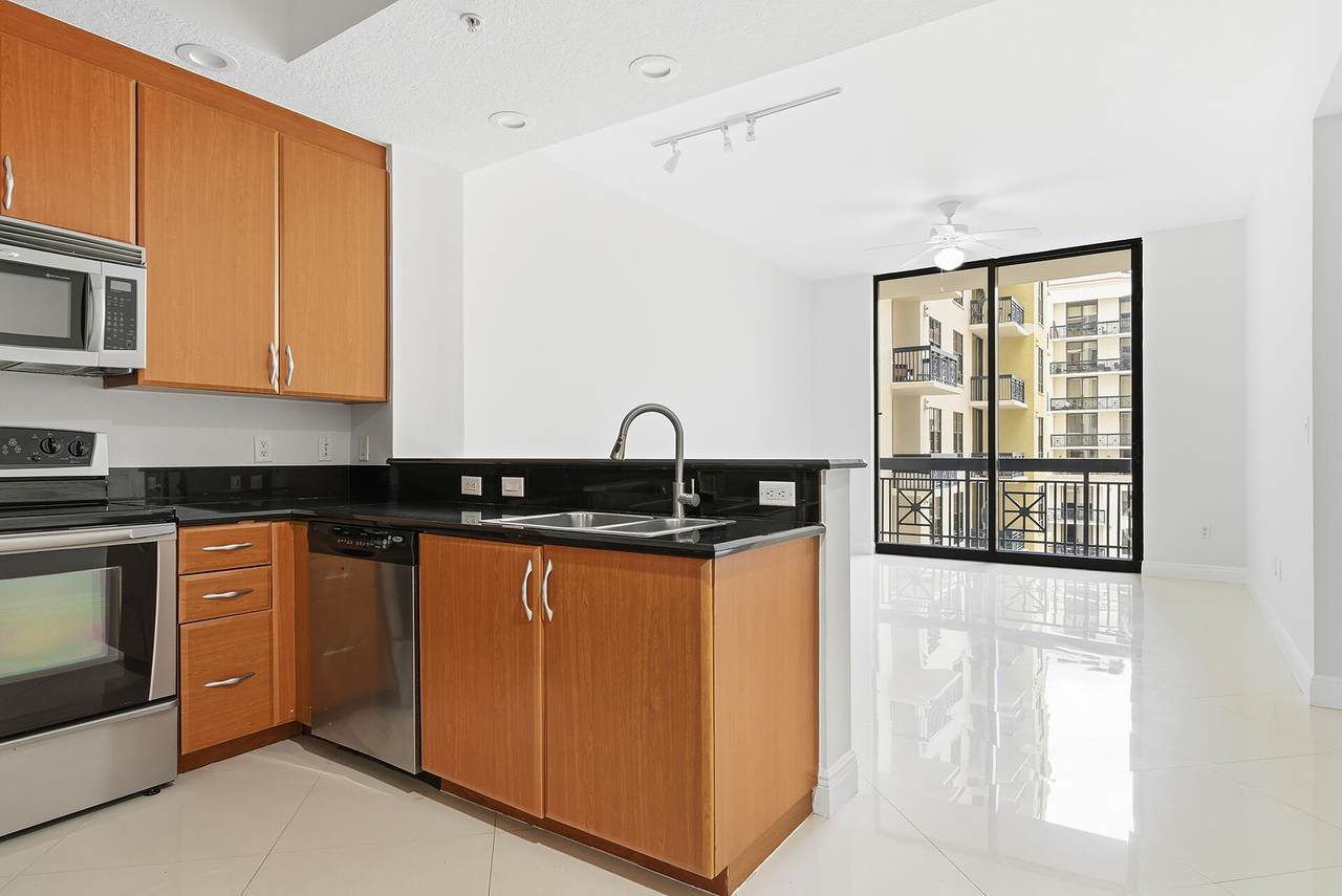 701 Olive Avenue - Photo 1