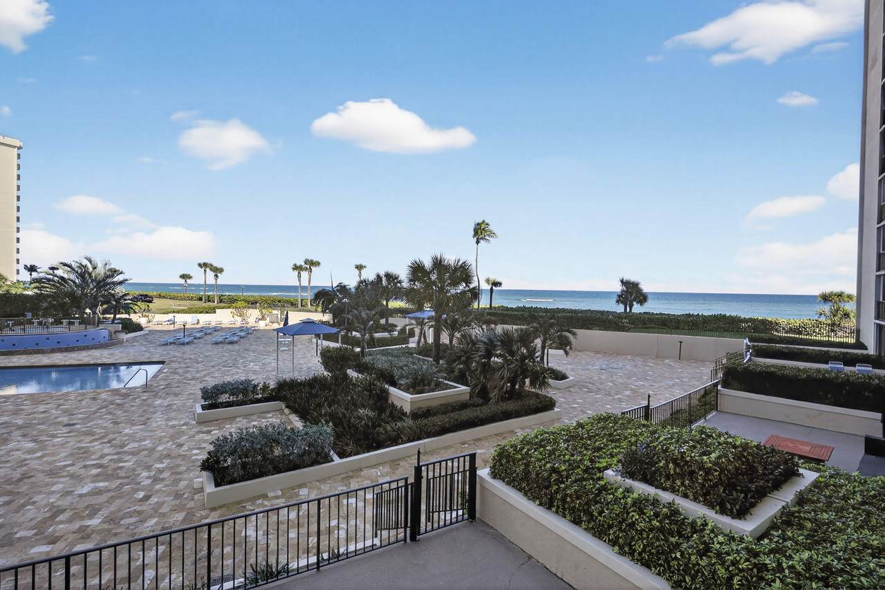 https://bt-photos.global.ssl.fastly.net/beaches/1280_boomver_1_R11162081-2.jpg