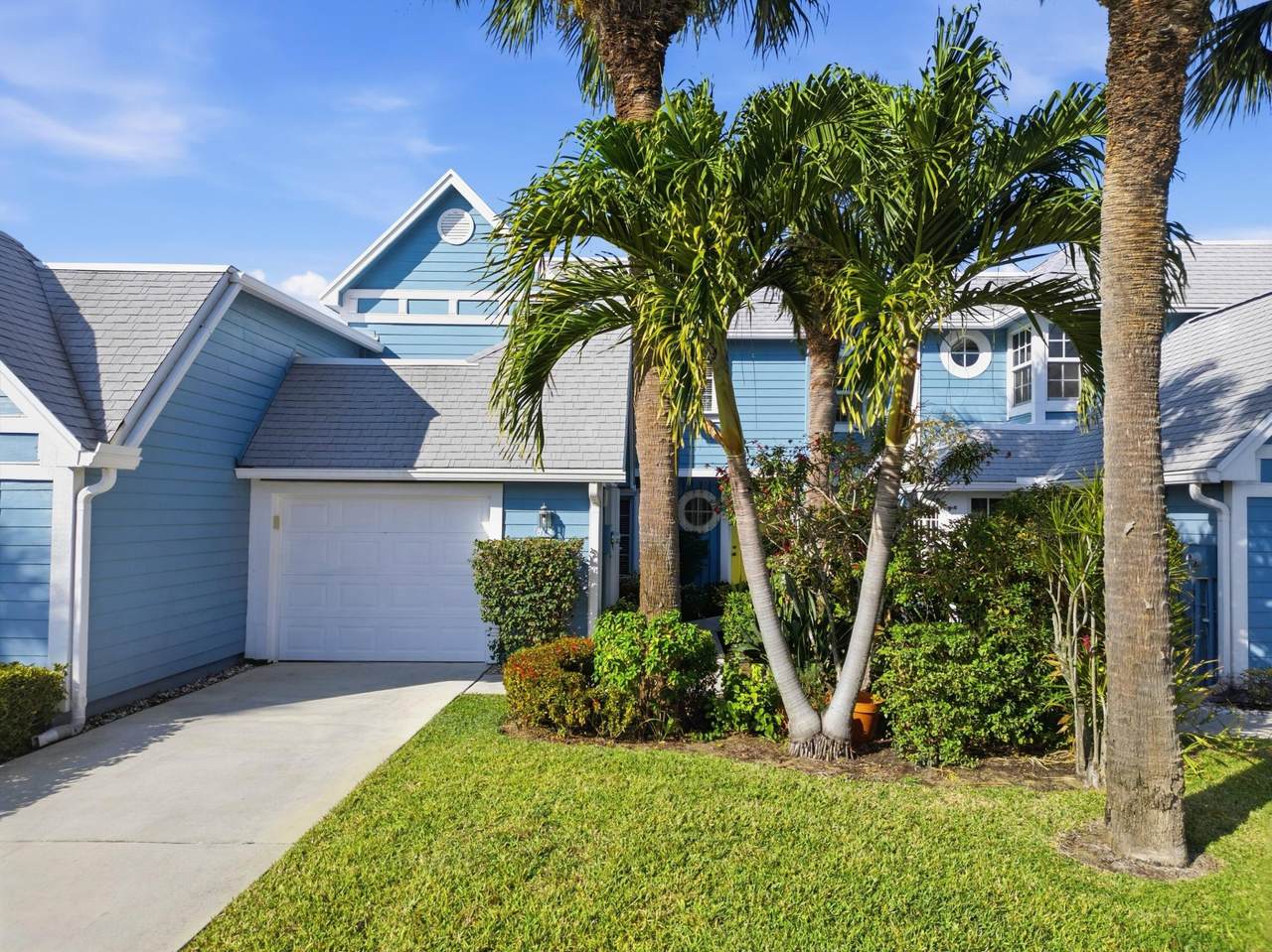 813 Ocean Dunes Circle - Photo 1