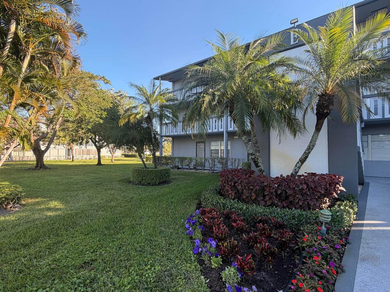169 Suffolk - Photo 1