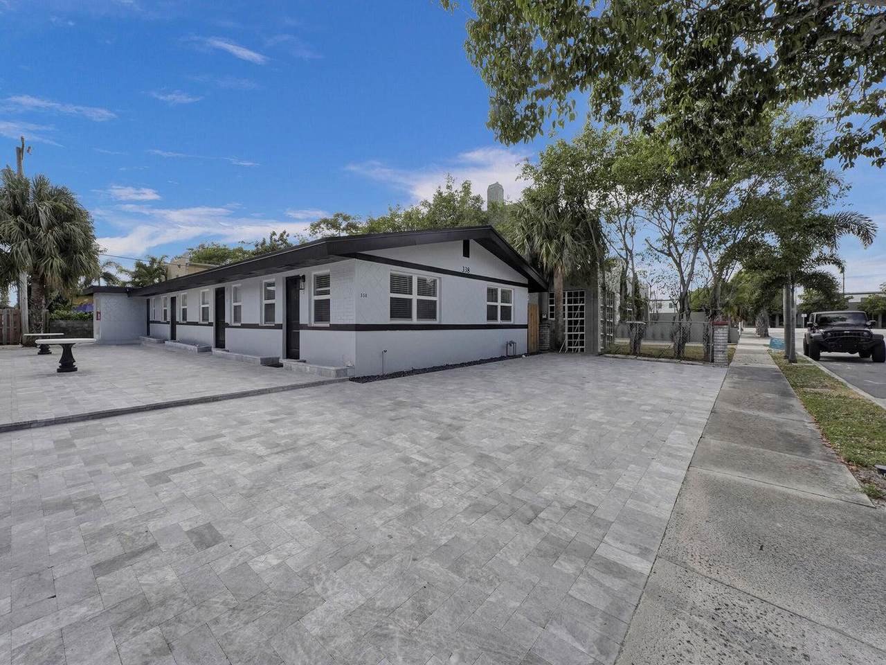 338 Walton Boulevard - Photo 1