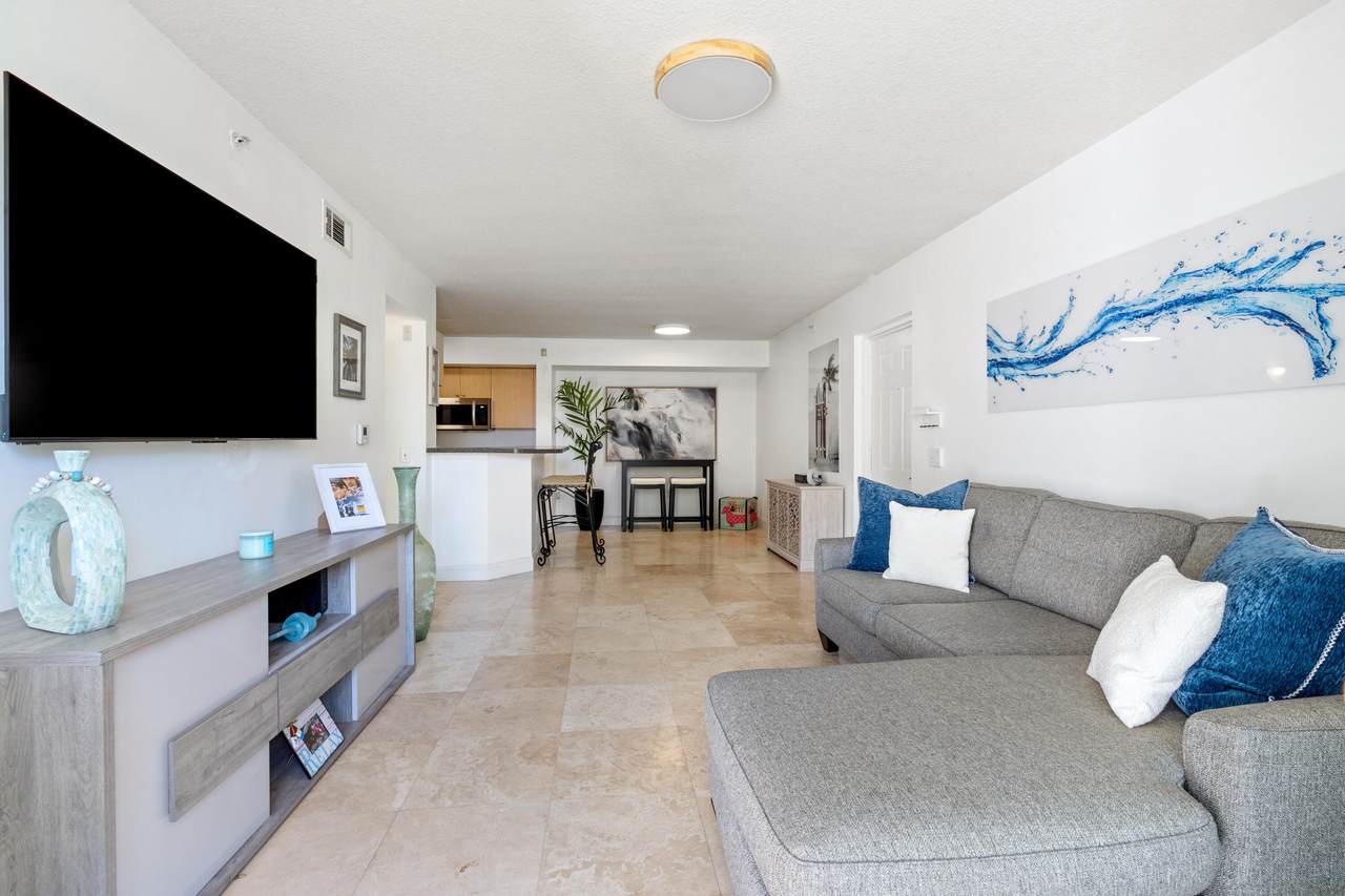 1205 Villa Circle - Photo 1