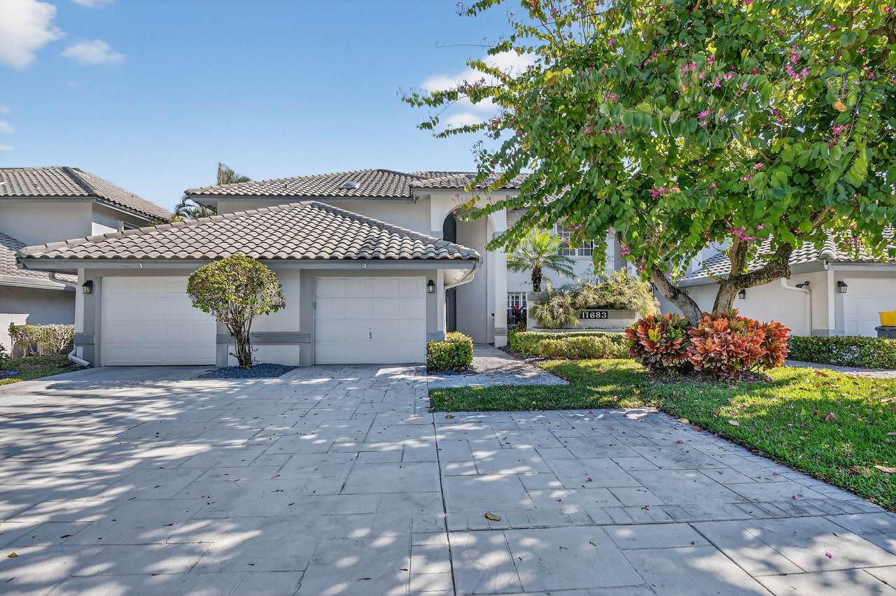 11683 Briarwood Circle - Photo 1