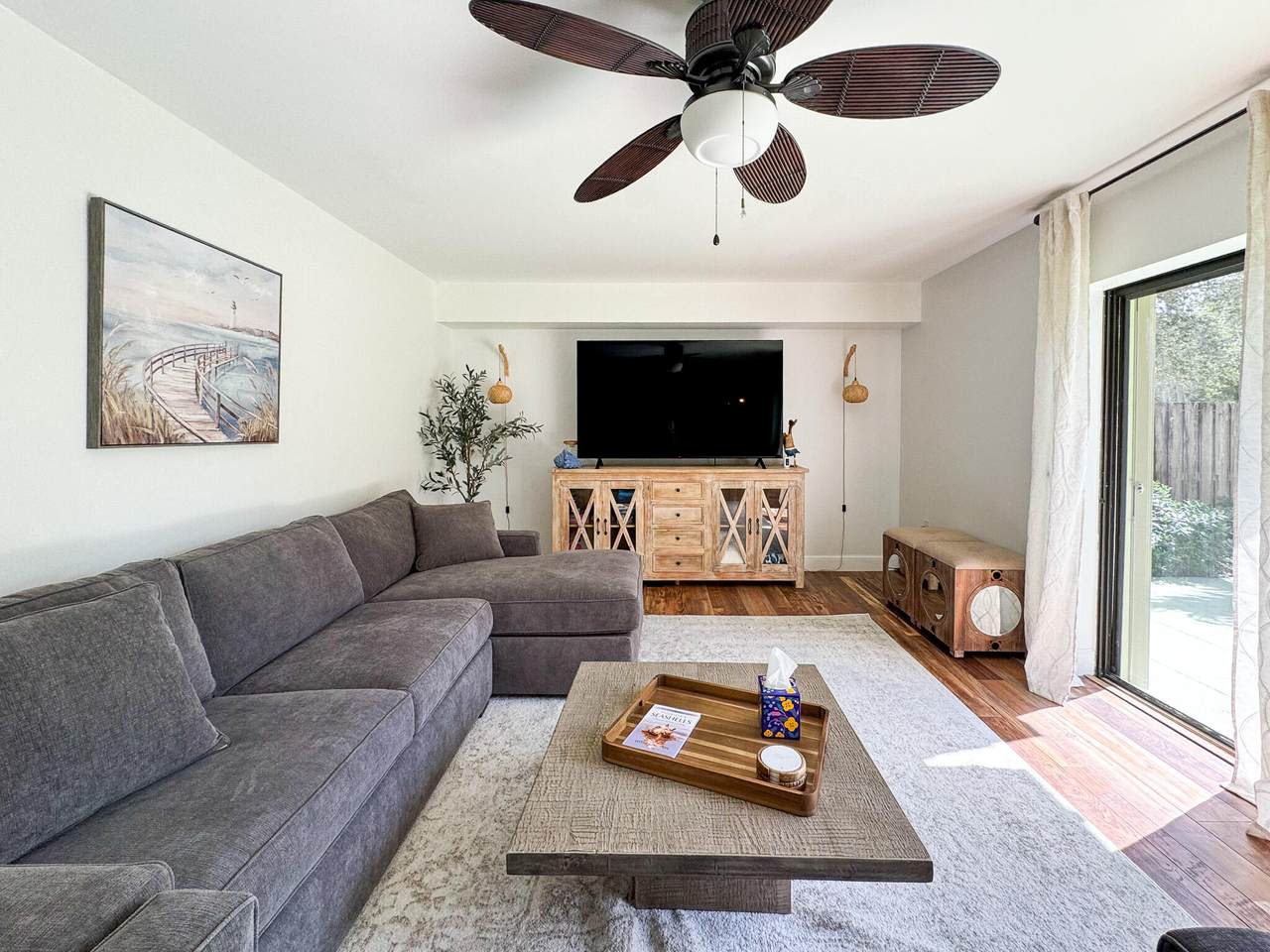 https://bt-photos.global.ssl.fastly.net/beaches/1280_boomver_1_R11164555-2.jpg