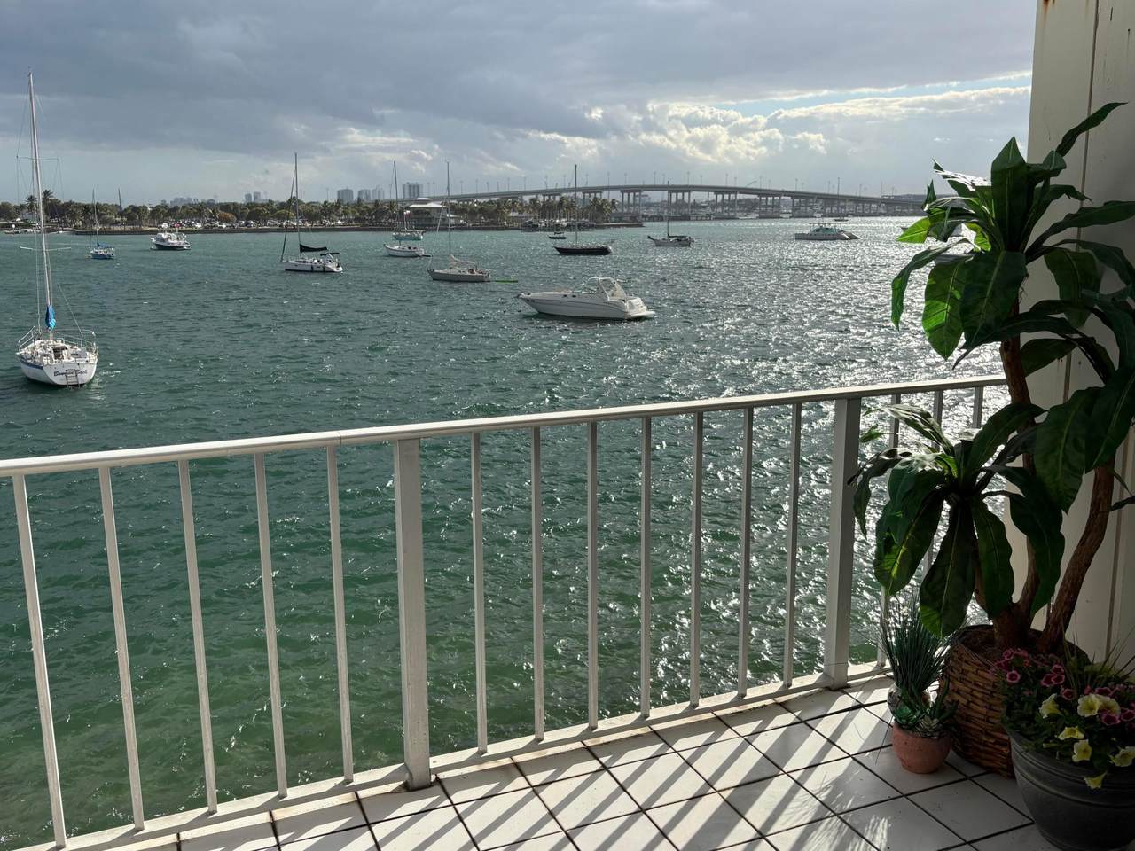 https://bt-photos.global.ssl.fastly.net/beaches/1280_boomver_1_R11164827-2.jpg
