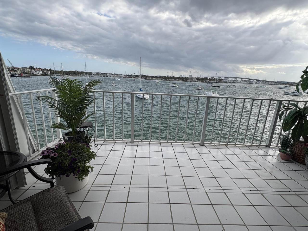 https://bt-photos.global.ssl.fastly.net/beaches/1280_boomver_1_R11164827-2.jpg