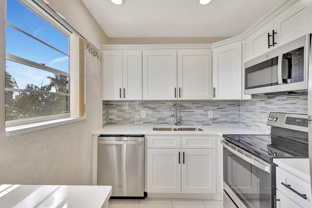 162 Sheffield G - Photo 1