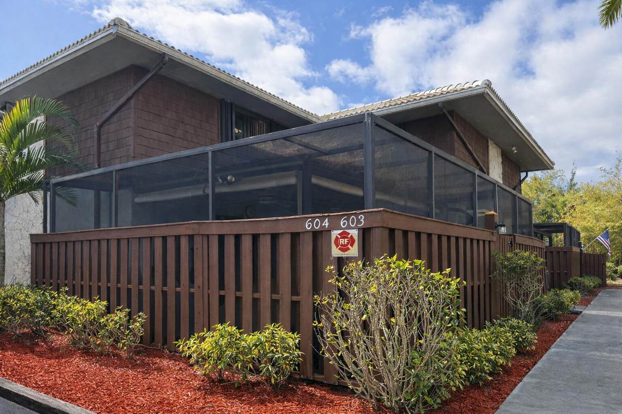 604 Castle Court - Photo 1