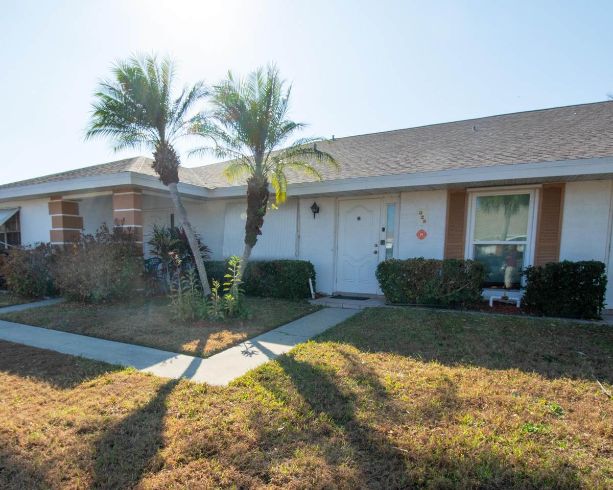 325 Colony Lane - Photo 1