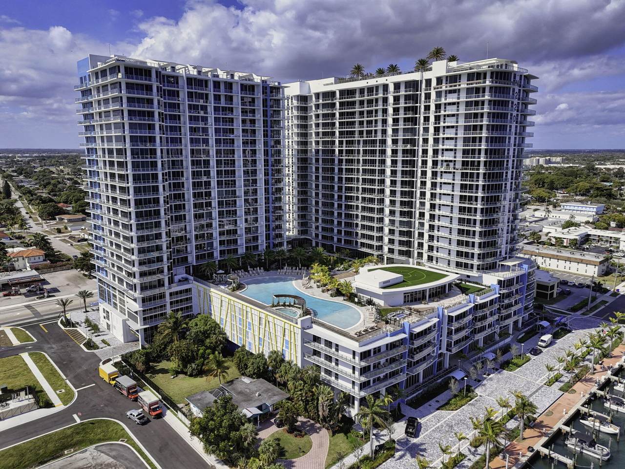 220 Lake Shore Drive - Photo 1