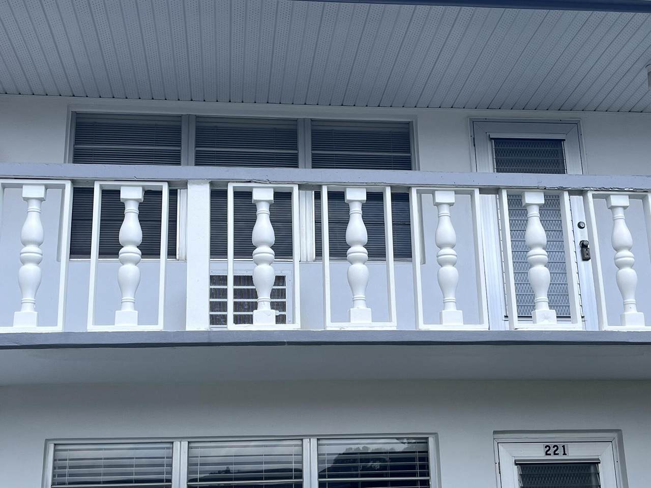 234 Camden J - Photo 1