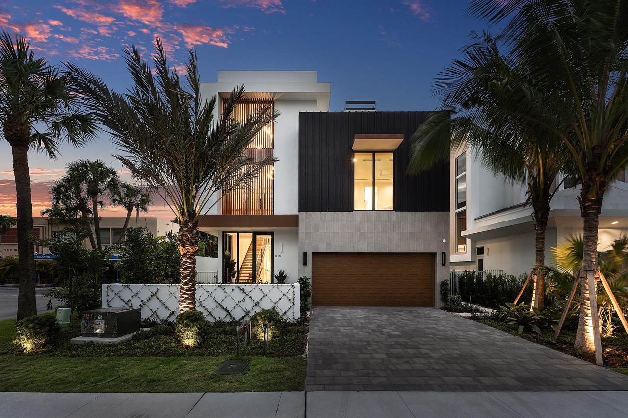 810 Palm Trail - Photo 1