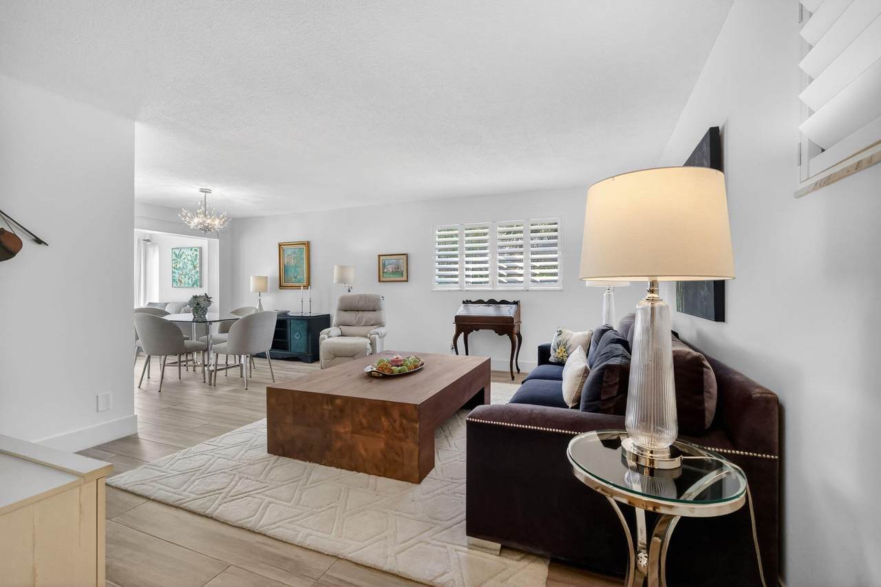 33 Colonial Club Drive - Photo 1