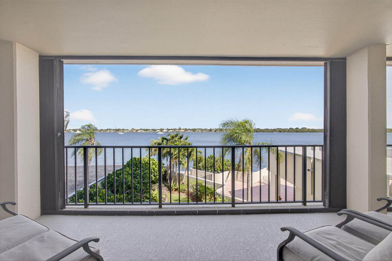 130 Lakeshore Drive - Photo 1