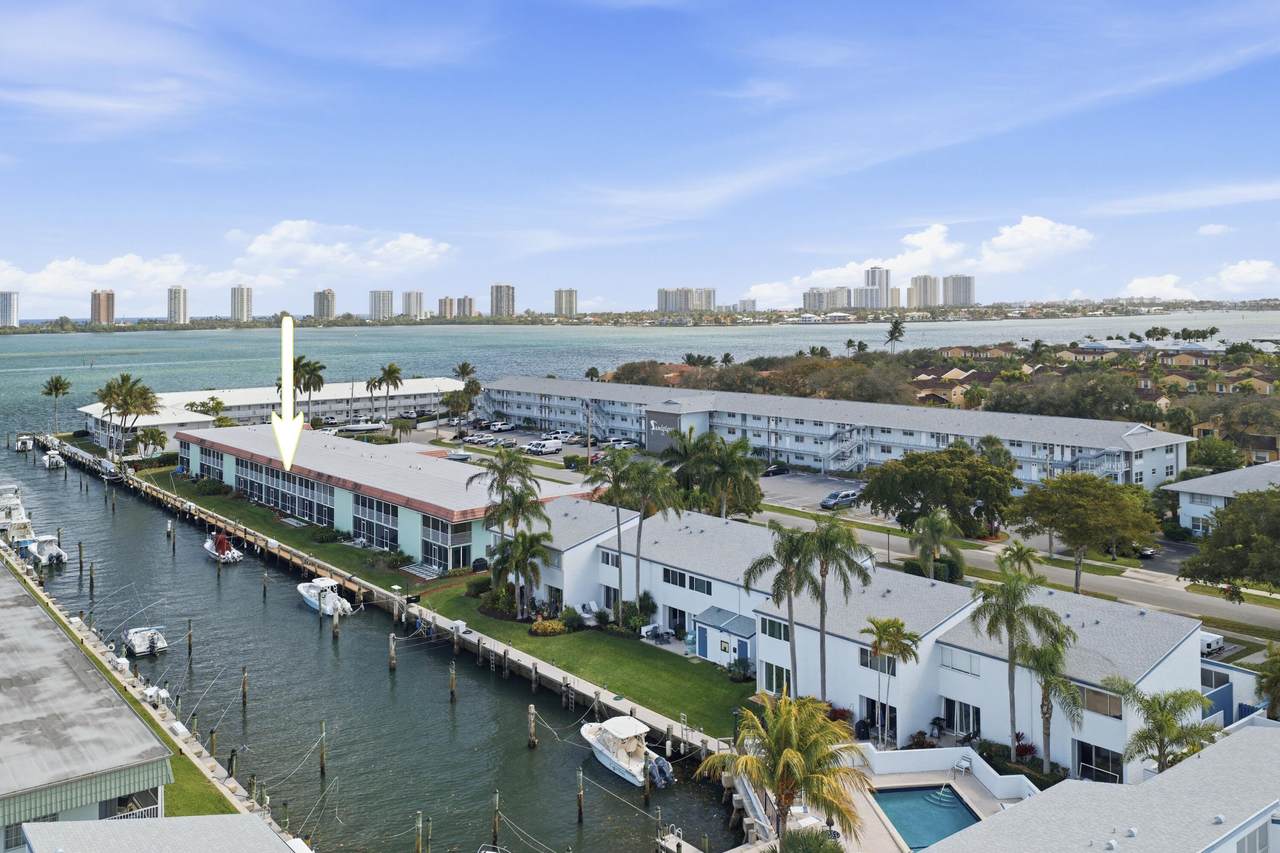 117 Lehane Terrace - Photo 1