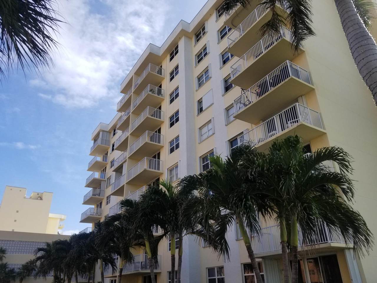 https://bt-photos.global.ssl.fastly.net/beaches/1280_boomver_1_R11165899-2.jpg