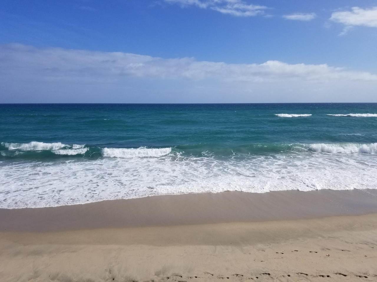 https://bt-photos.global.ssl.fastly.net/beaches/1280_boomver_1_R11165899-2.jpg