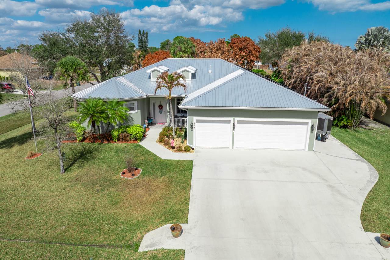 2301 Lawford Street - Photo 1
