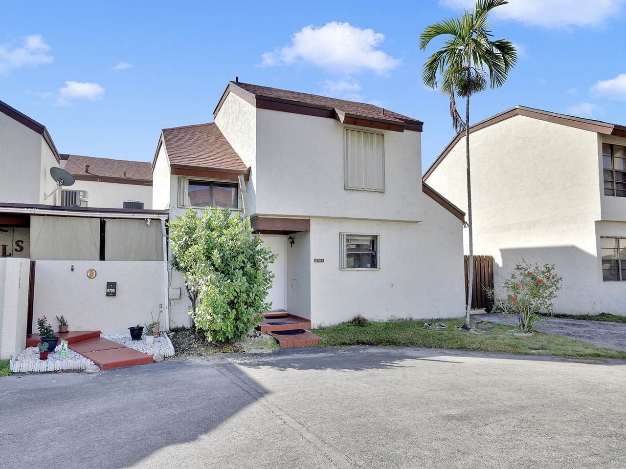 9702 5th Lane - Photo 1