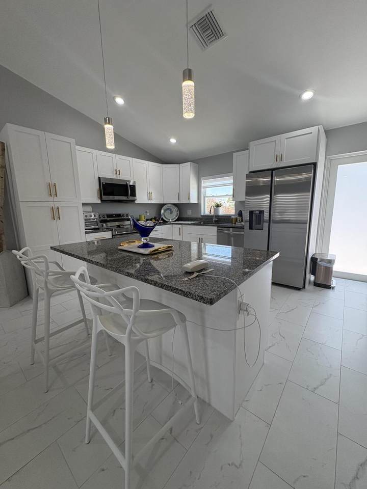 9019 Castle Circle - Photo 1