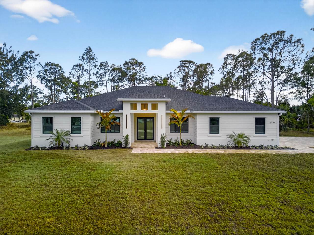 14736 69th Street - Photo 1