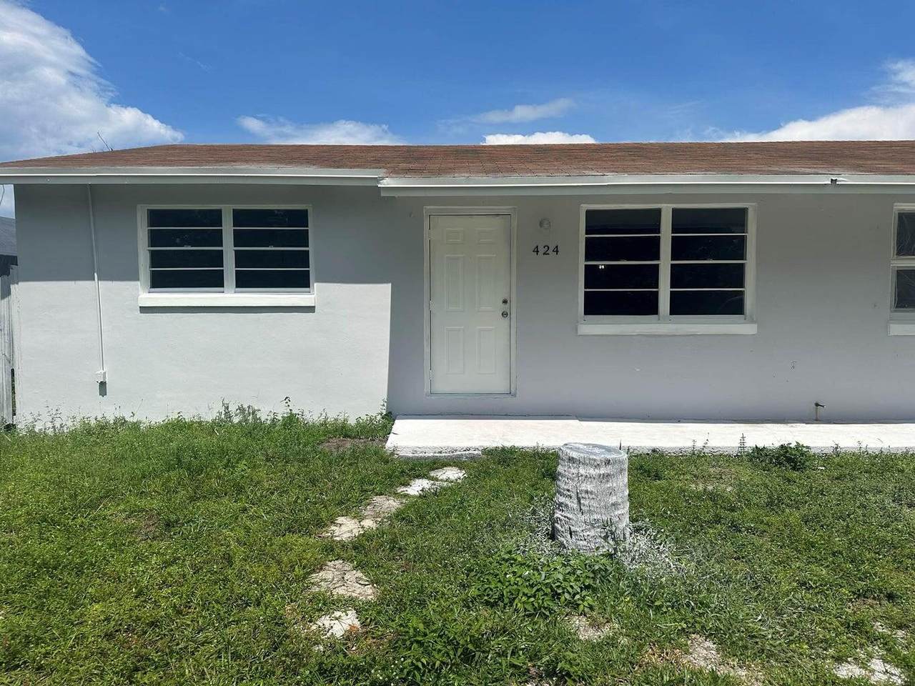 422 Caroline Avenue - Photo 1