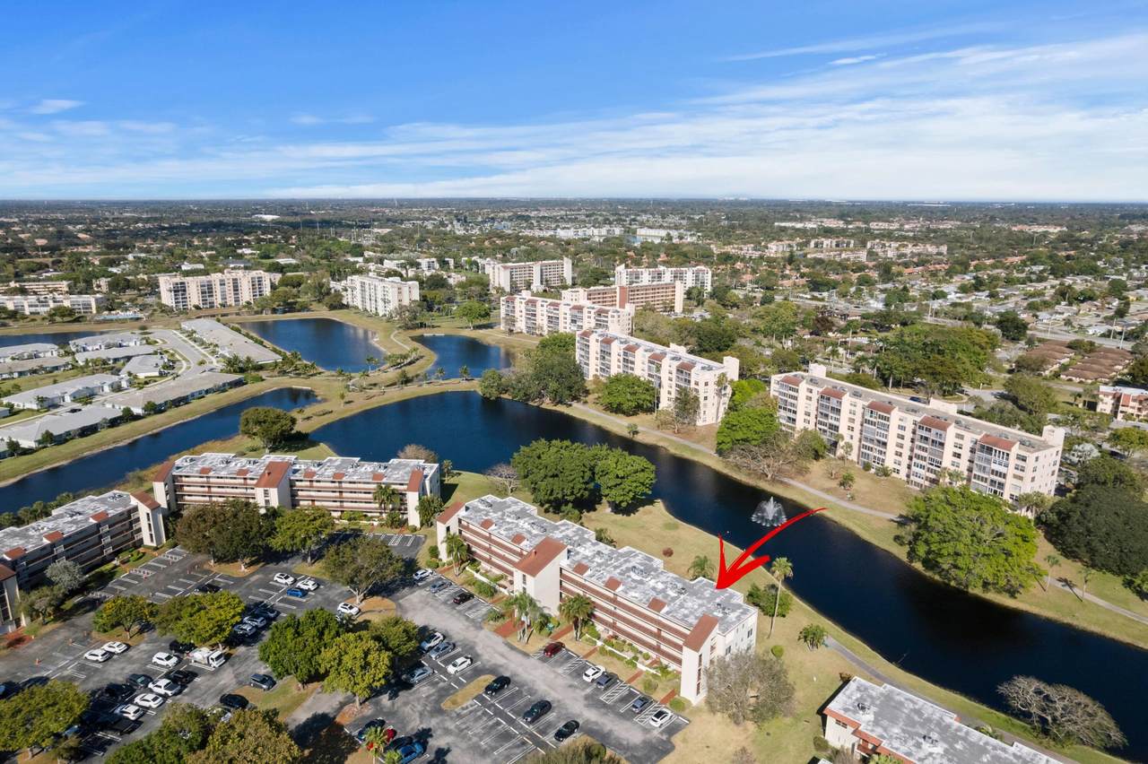 27 Abbey Lane - Photo 1