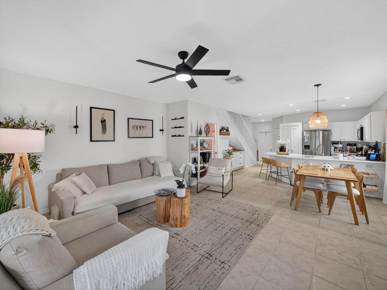1512 Buckingham Avenue - Photo 1
