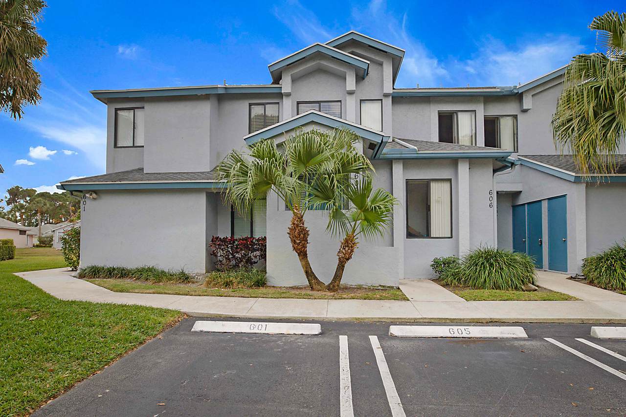605 Harbour Pointe Way - Photo 1