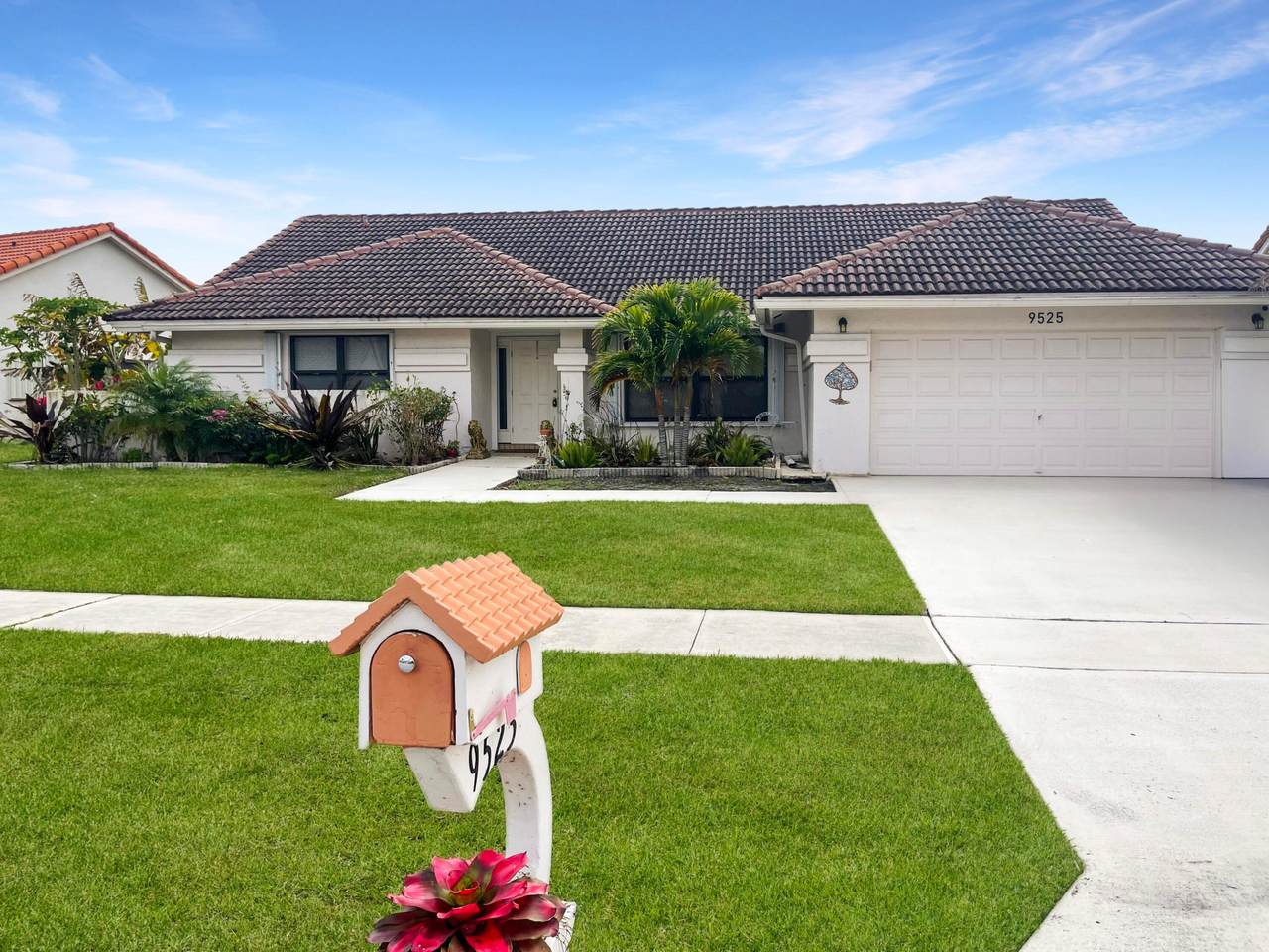9525 El Clair Ranch Road - Photo 1