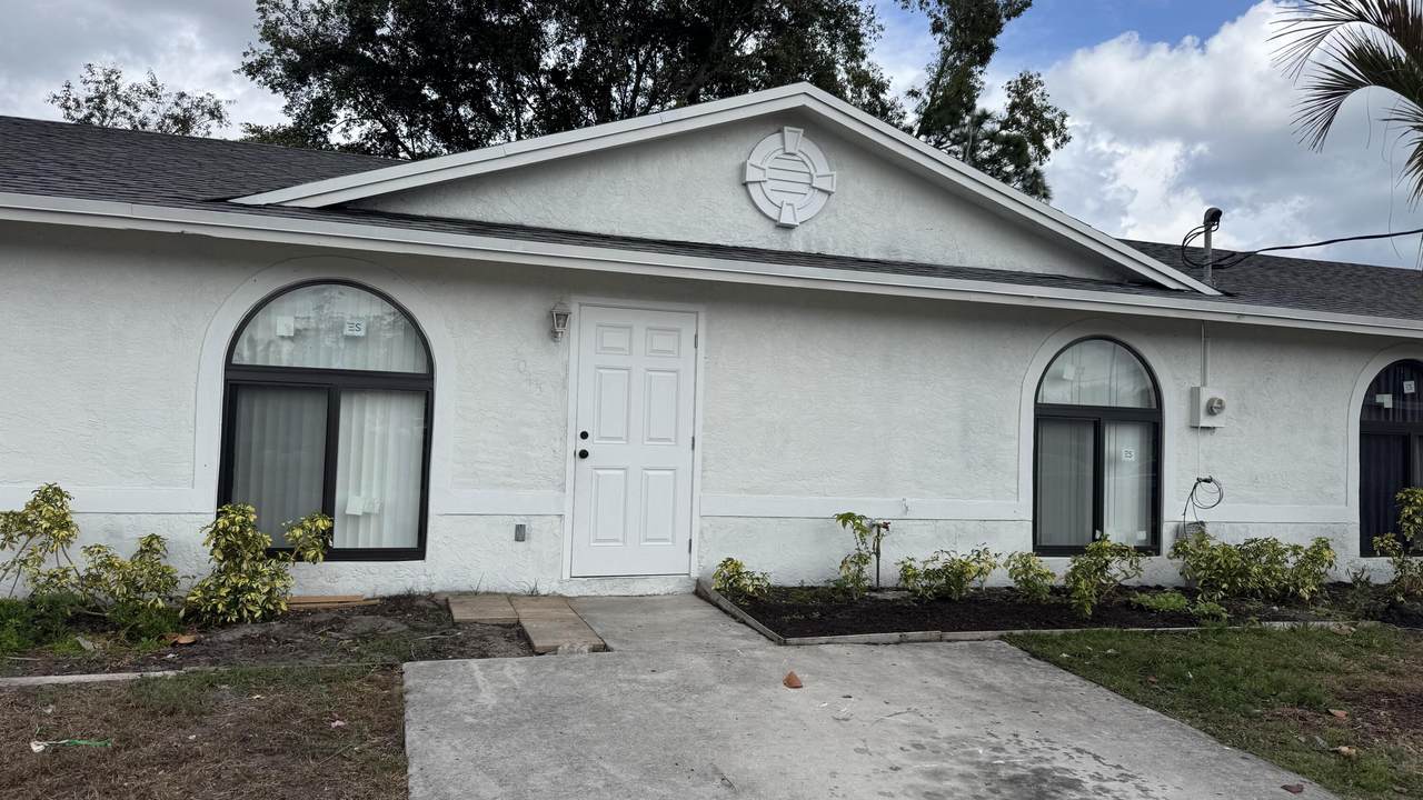 5045 Primrose Way - Photo 1