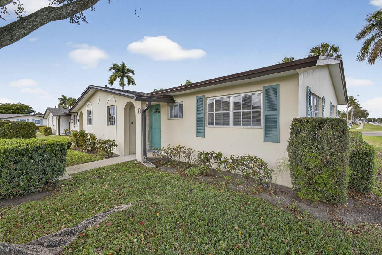 2960 Ashley Drive - Photo 1