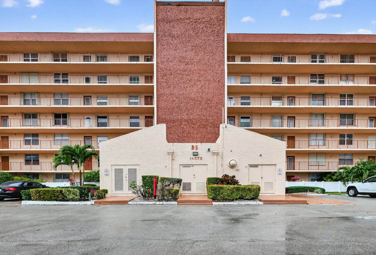 14575 Bonaire Boulevard - Photo 1
