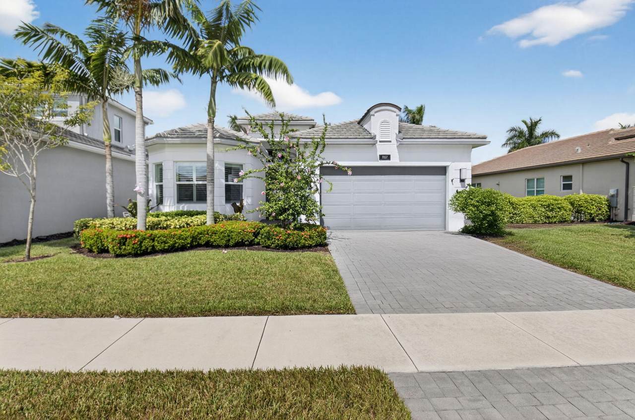 7857 Waterford Isles Lane - Photo 1