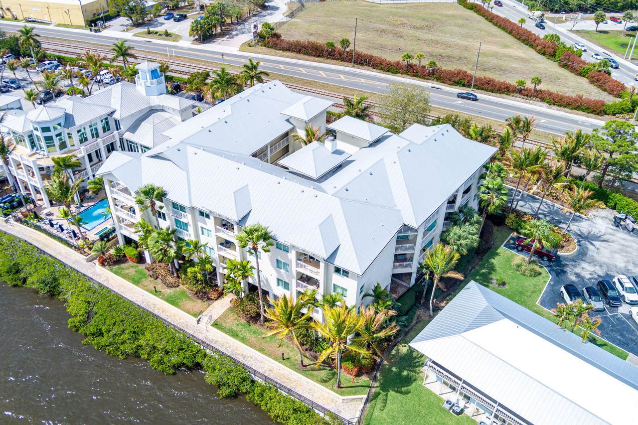 975 Flagler Avenue - Photo 1