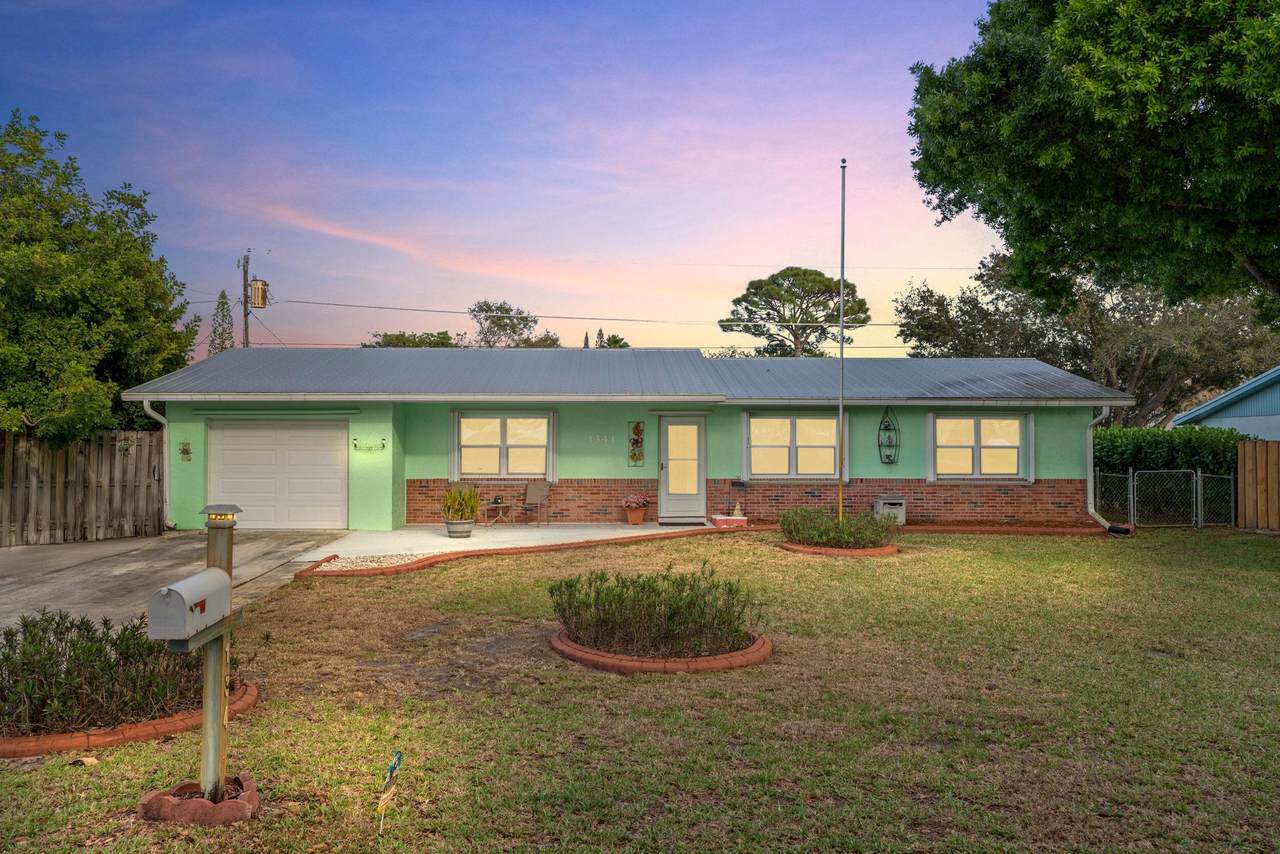 1341 Seashell Lane - Photo 1
