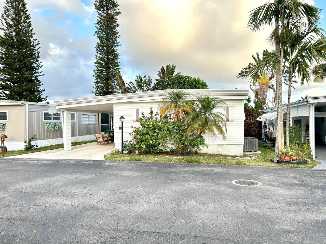 1541 32nd Avenue - Photo 1