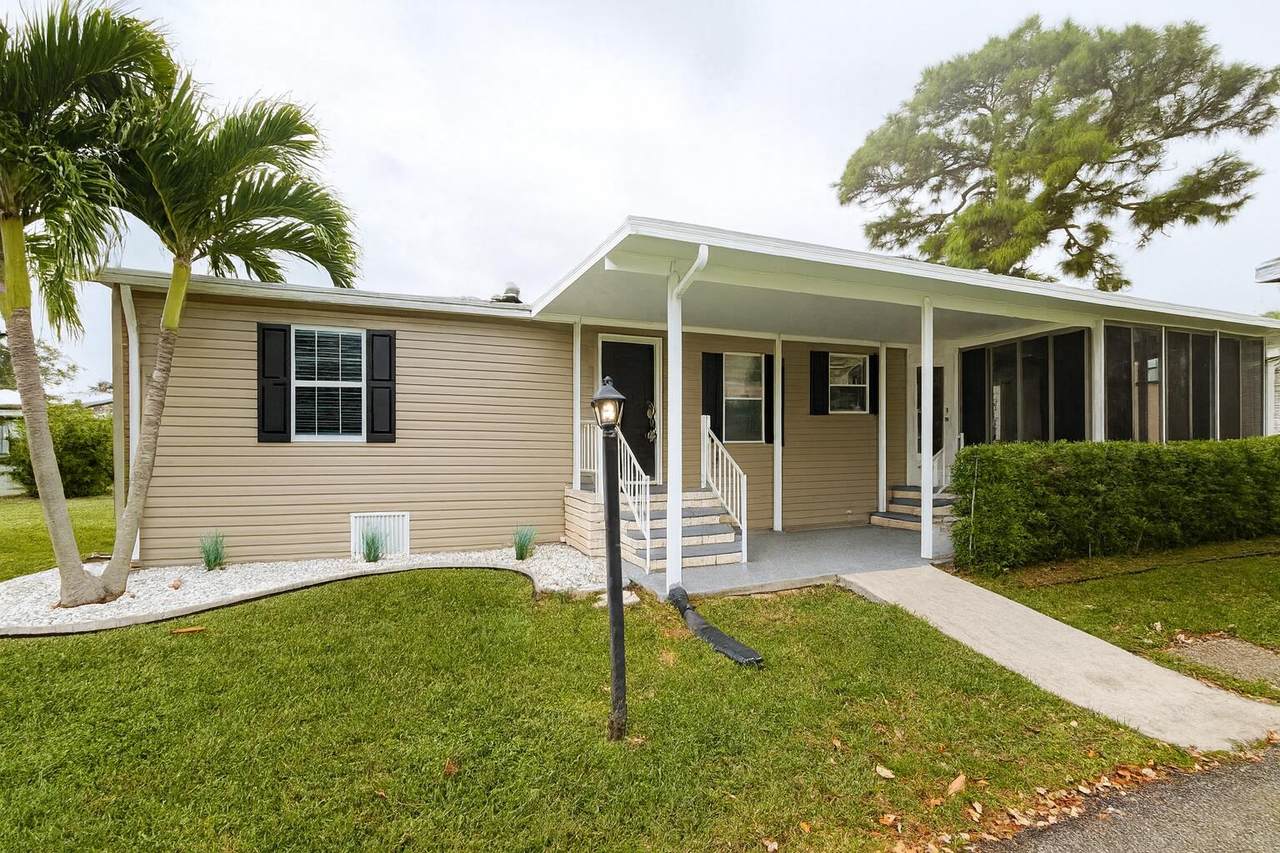 2555 Pga Boulevard - Photo 1