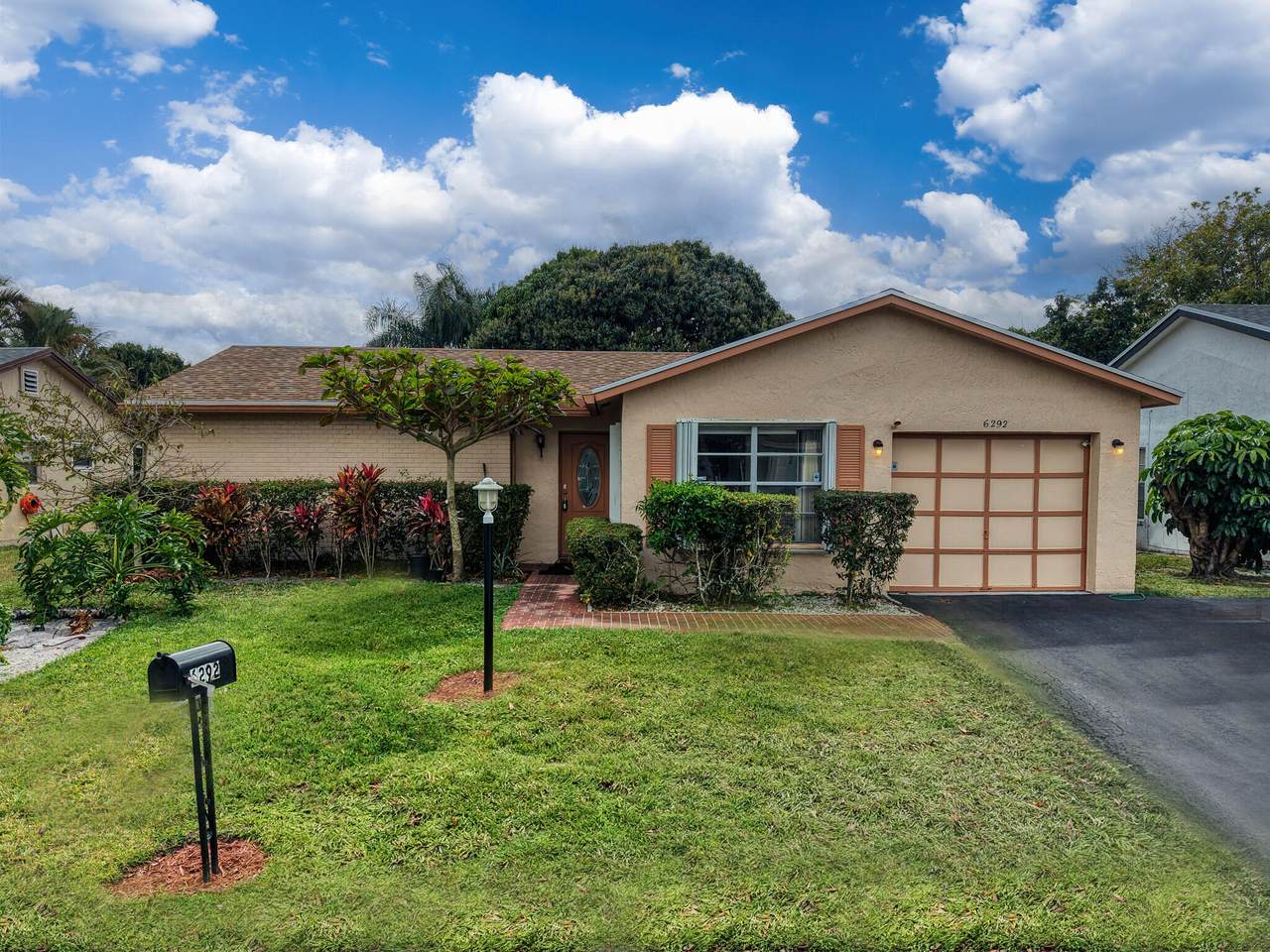 6292 Silver Moon Lane - Photo 1