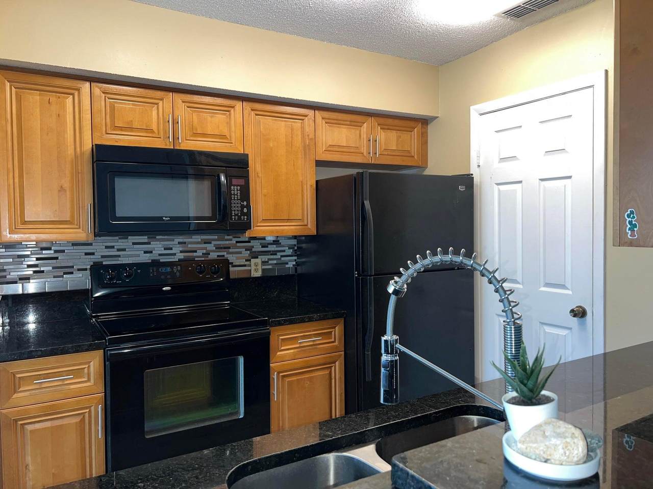 815 Boynton Beach Boulevard - Photo 1