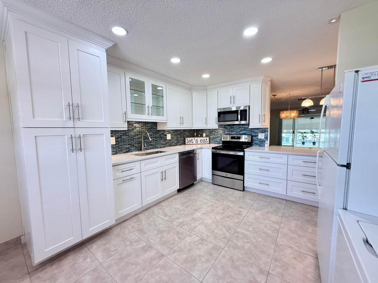 1740 19th Terrace - Photo 1
