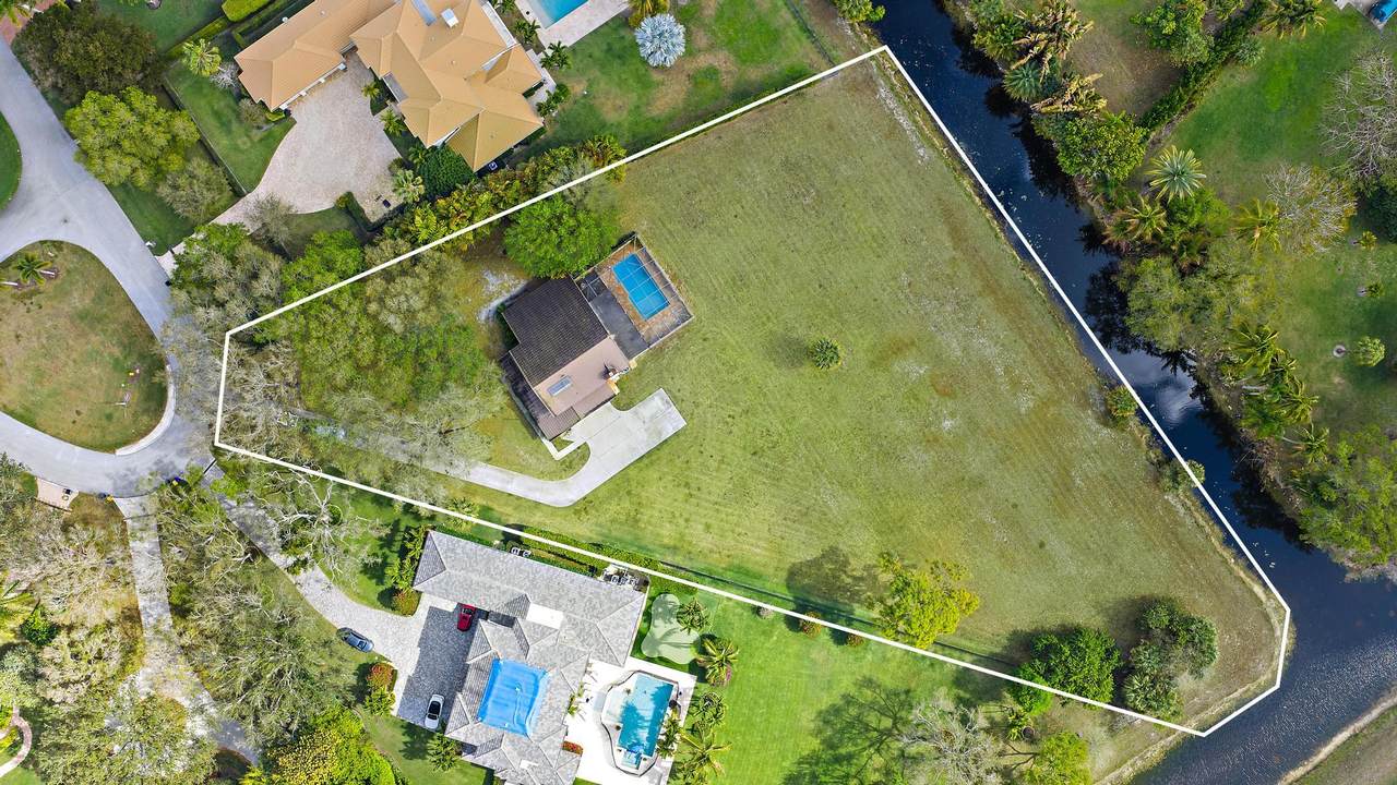 8090 Native Dancer Road - Photo 1