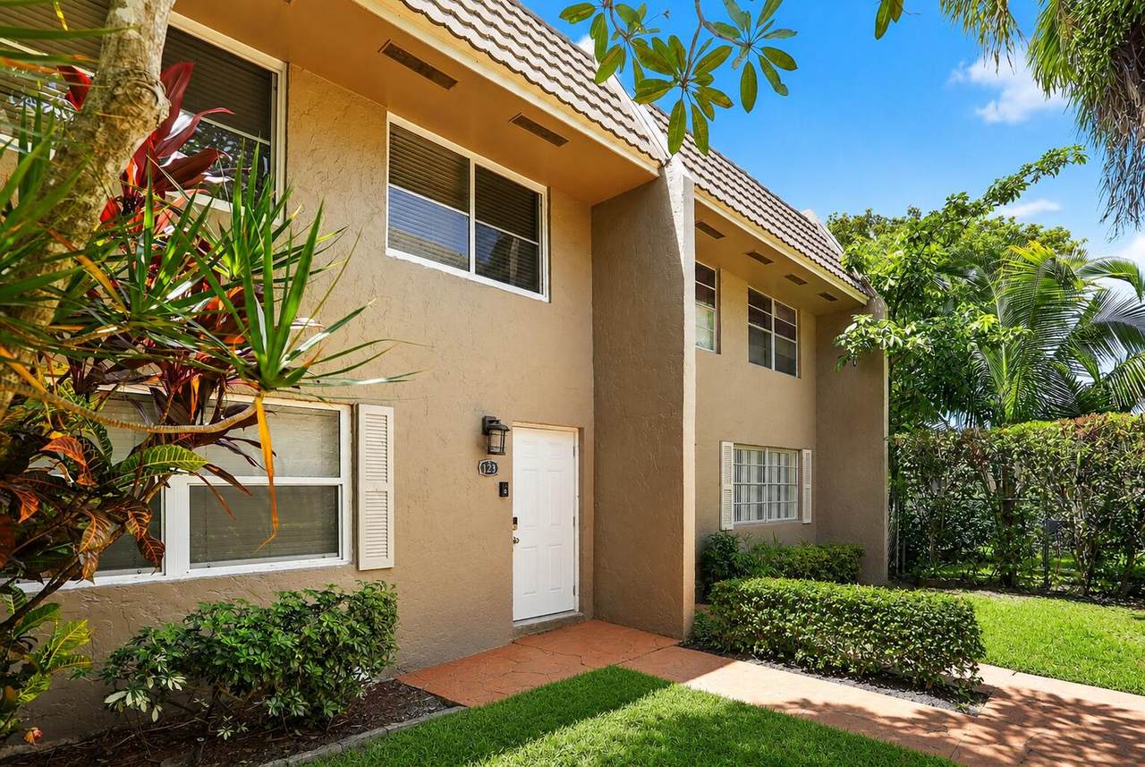 9050 28th Street - Photo 1