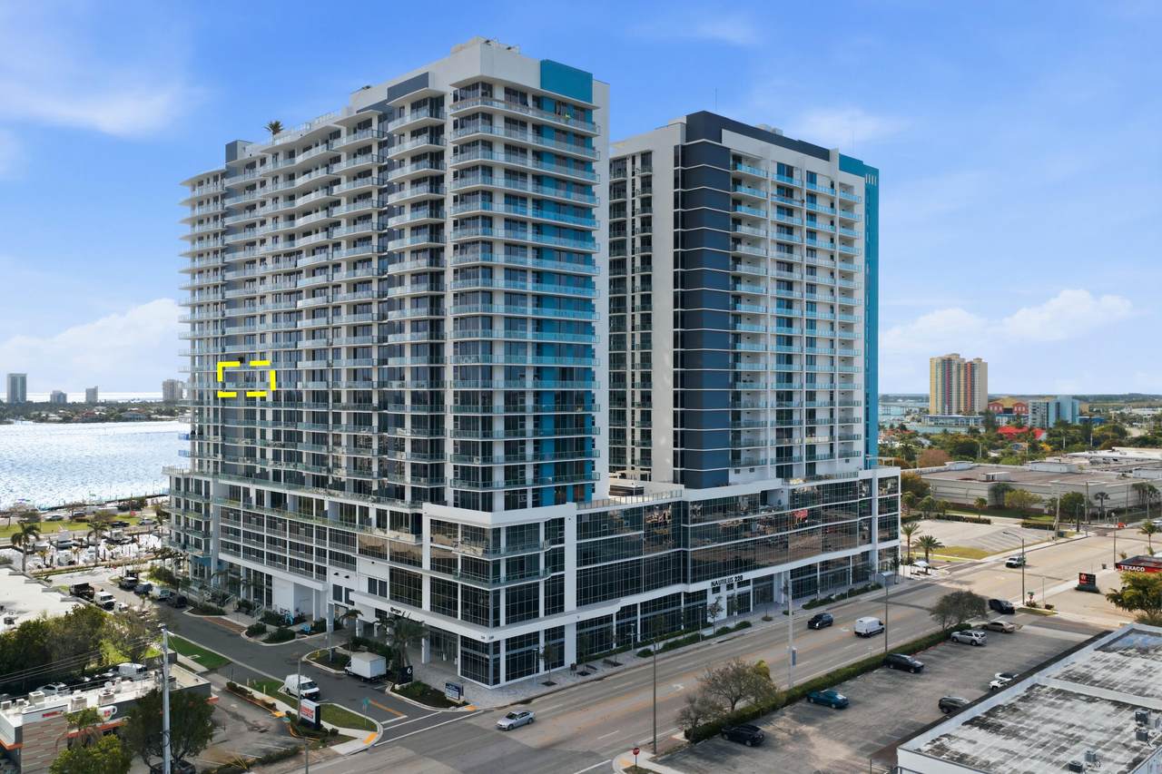 220 Lake Shore Drive - Photo 1